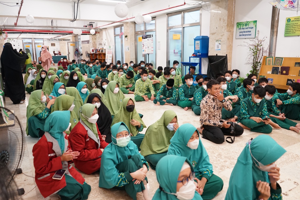 donasi kado yatim dari mts istiqlal1 dompet dhuafa