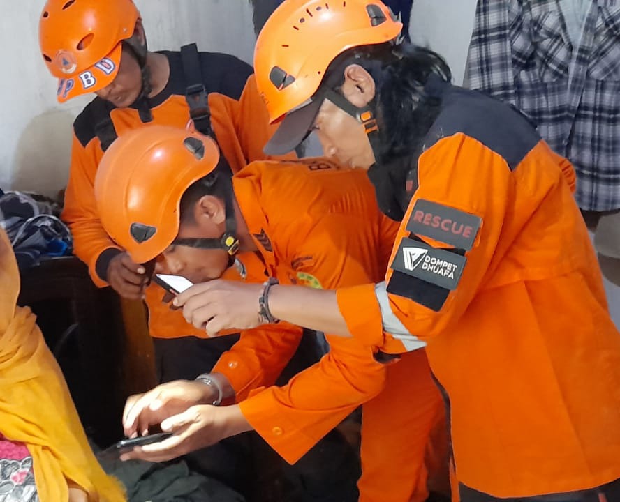 dmc evakuasi korban6 dompet dhuafa