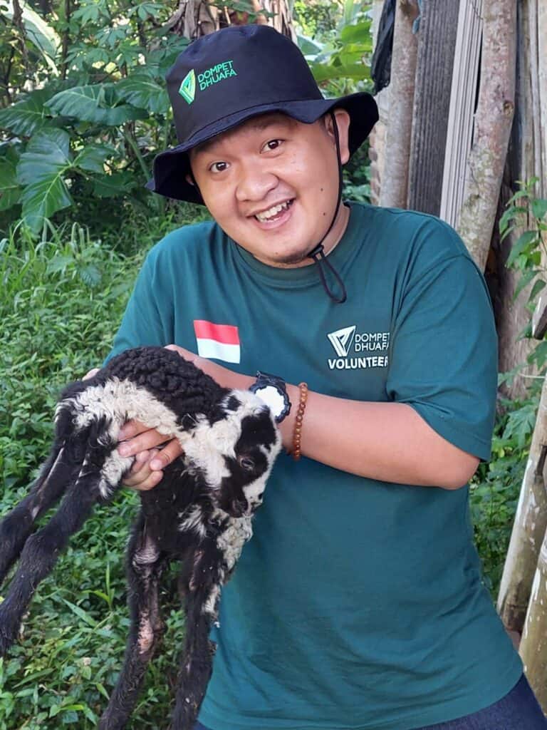 muhammad arief bersama anakan doka dompet dhuafa