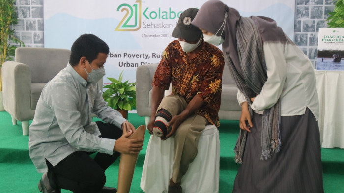 fotojet dompet dhuafa milad-ke-21-lkc-dd