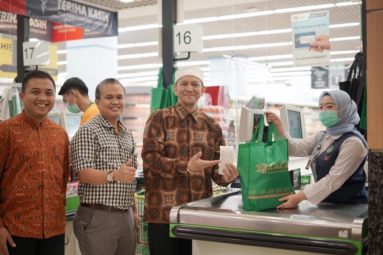 dd x lulu program infak via kasir dompet dhuafa