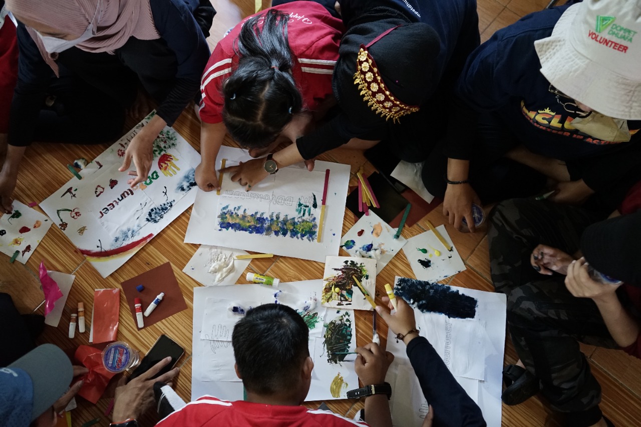 inclusive volunteer in action bermain bersama adikadik sahabat difabel lampung4 dompet dhuafa