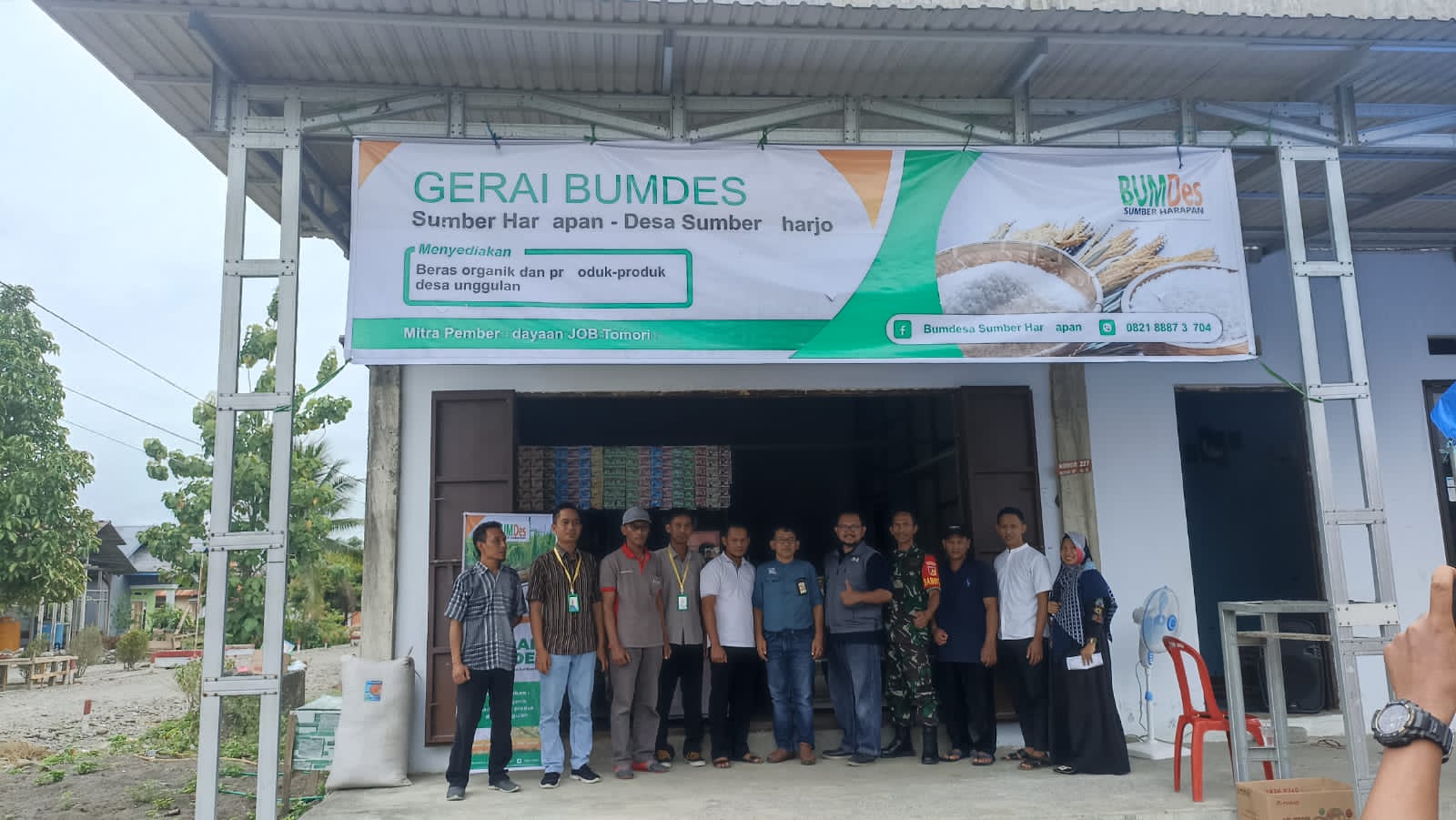 job tomori dan imz resmikan gerai bumdes sumber harapan2 dompet dhuafa