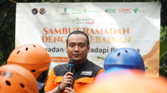 aksi-bersih-sungai-ciliwung