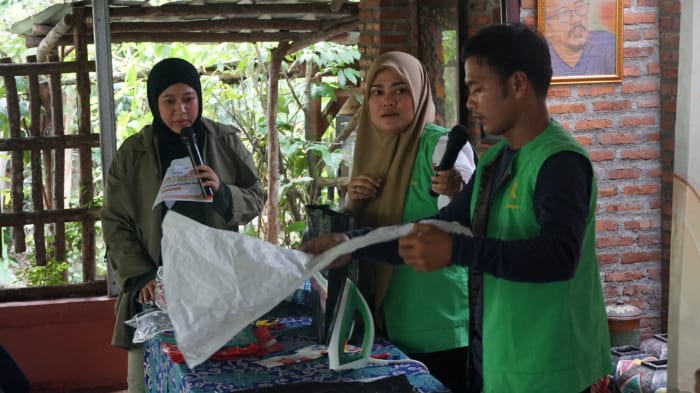 aksi-bersih-sungai-ciliwung