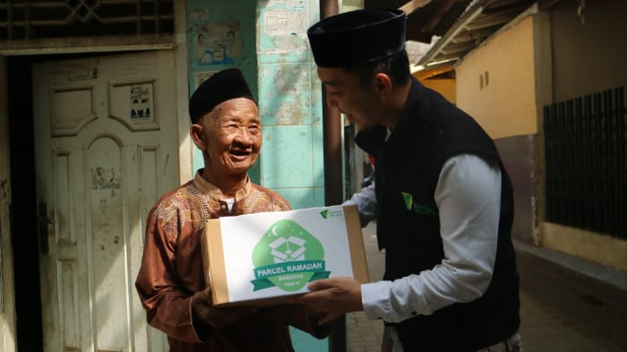 dd lampung paket kebaikan dompet dhuafa dompet-dhuafa-bagikan-paket-kebaikan