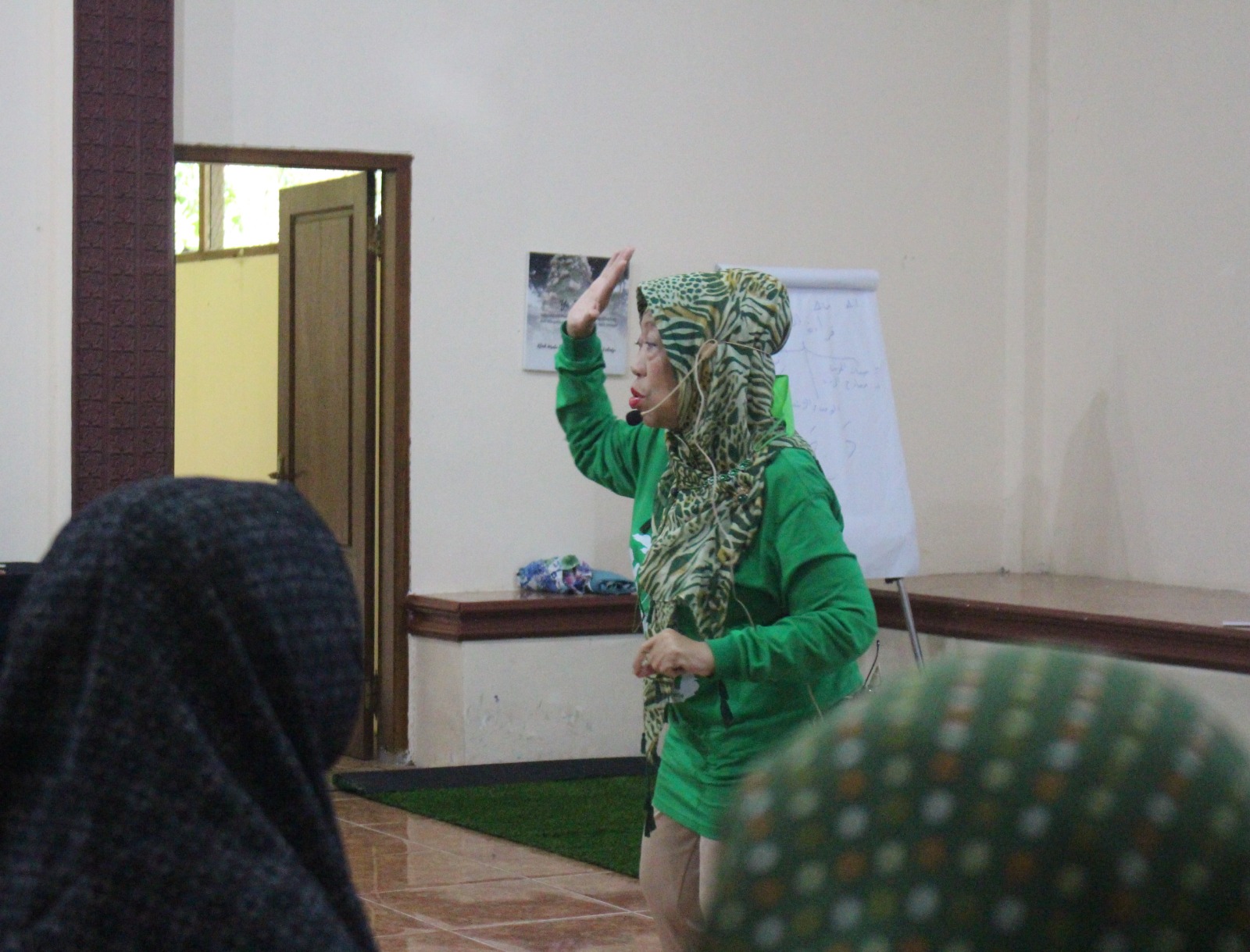 pesantren gemilang rangkul donatur lansia raih manfaat hidup8 dompet dhuafa