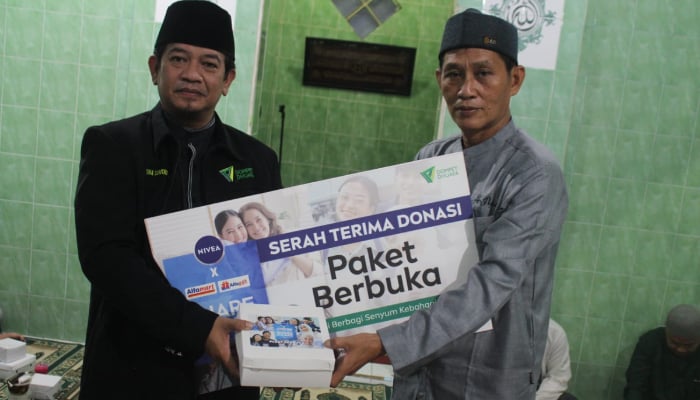 dompet dhuafa x nivea 2 dompet dhuafa dompet-dhuafa-bagikan-paket-buka-puasa