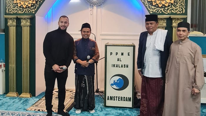dai-ambassador-dompet-dhuafa-belanda
