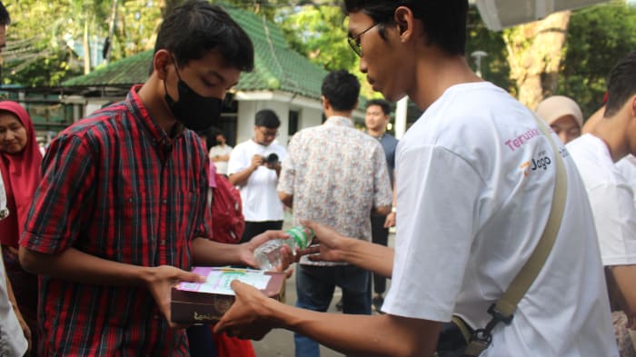 dompet dhuafa jago syariah bibit tebar paket buka puasa dompet dhuafa dompet-dhuafa-tebar-paket-buka-puasa