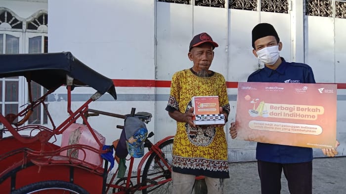 dompet dhuafa x indihome dompet dhuafa dompet-dhuafa-tebar-ribuan-paket-takjil-dan-buka-puasa