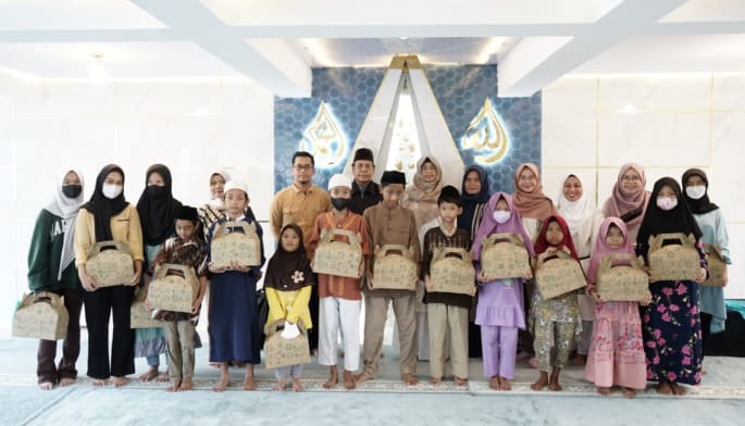 sd-bangun-mandiri-salurkan-donasi-lewat-dompet-dhuafa
