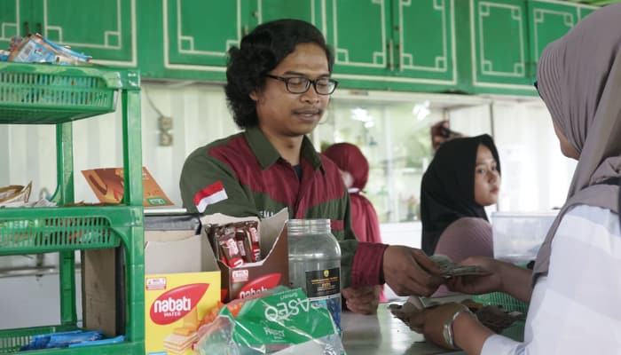 kantin-kontainer-dompet-dhuafa-di-uin-salatiga
