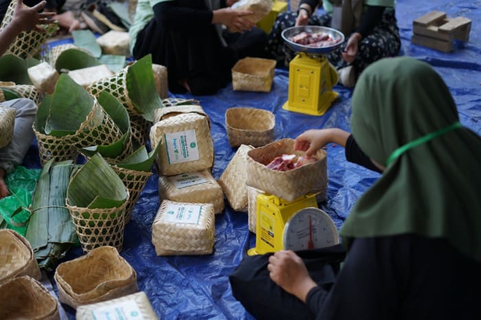 thk kurban lampung hijra bank dompet dhuafa Bersama Dompet Dhuafa, Hijra Bank Salurkan Kurban ke Lampung