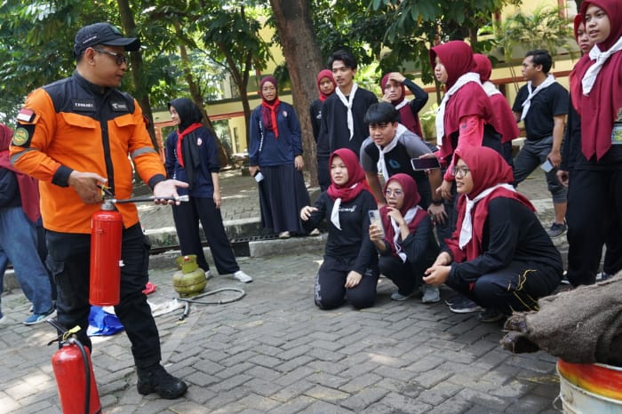 dompet dhuafa beri pelatihan tanggap hadapi bencana 3 dompet dhuafa Dompet Dhuafa Beri Pelatihan Tanggap Hadapi Bencana bagi kaum muda