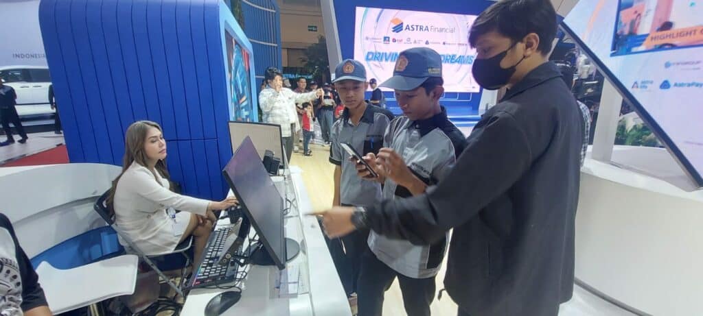 Kunjungan SMK ke GIIAS 2023