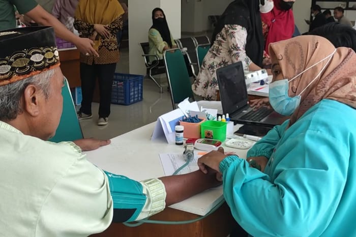 rsha jombang dan pmi gelar dondar 2 dompet dhuafa RS Hasyim Asy'ari gelar donor darah