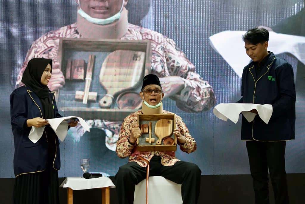 Peresmian STUKA dan Peluncuran Buku Reportase Puitis oleh Parni Hadi