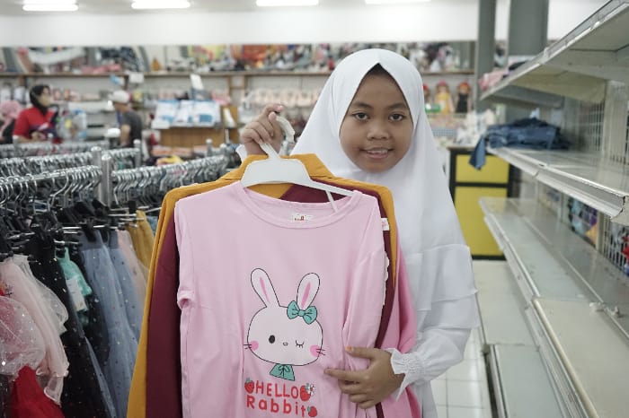 fotojet 3 dompet dhuafa Dompet Dhuafa dan SD Adik Irma Belanja Bareng yatim