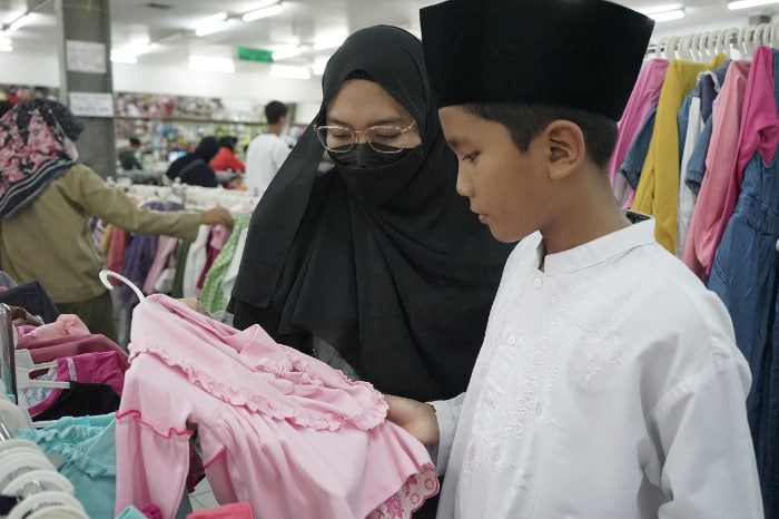 fotojet 6 dompet dhuafa Dompet Dhuafa dan SD Adik Irma Belanja Bareng yatim