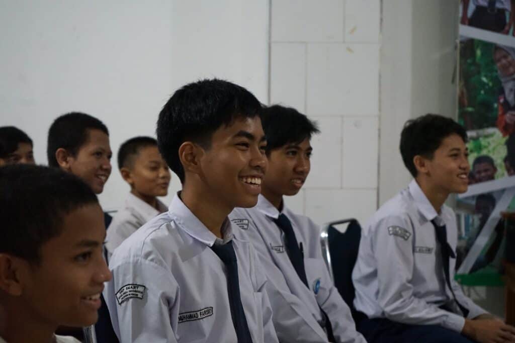 ibs al ikhlas salurkan donasi ke smart 6 dompet dhuafa IBS Al Ikhlas Salurkan Donasi ke SMART Ekselensia Indonesia Dompet Dhuafa