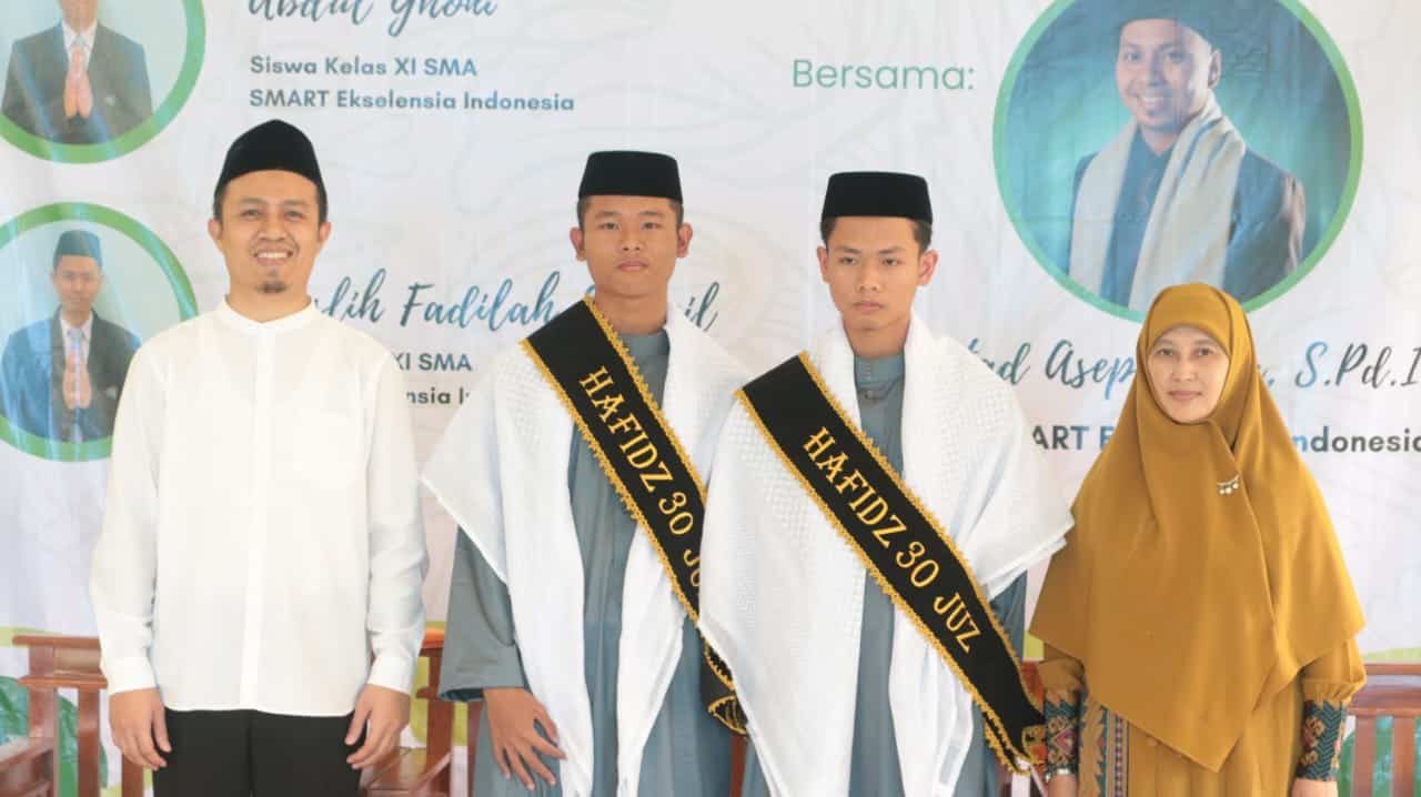 SMART Ekselensia Indonesia Dompet Dhuafa menggelar Khotmul Qur'an