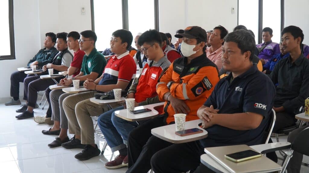 lkc gelar pelatihan defensive driving 8 dompet dhuafa LKC Dompet Dhuafa Gelar Pelatihan Defensive Driving