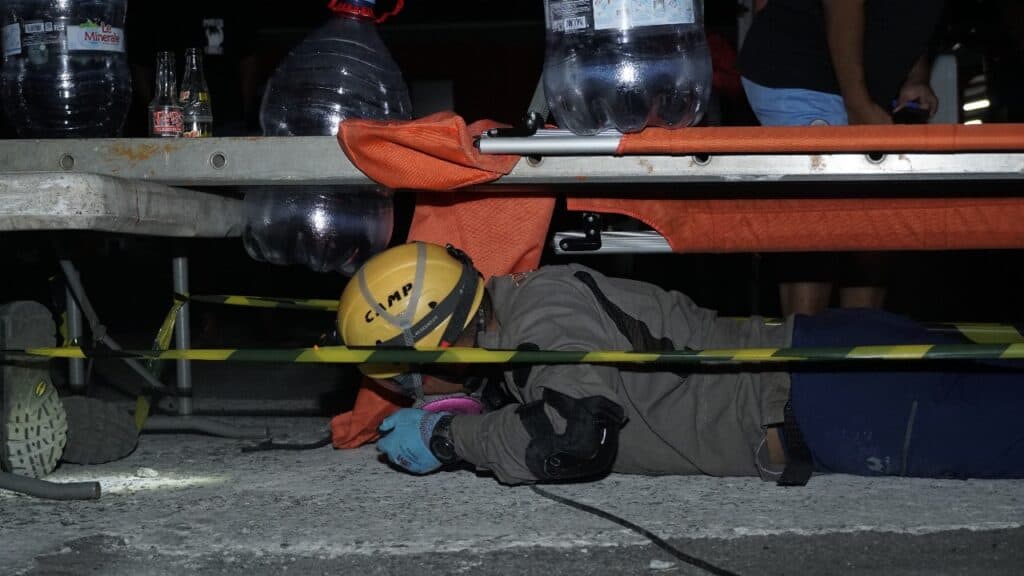 pelatihan collapse structure search and rescue 2 dompet dhuafa Pelatihan Collapse Structure Search and Rescue (CSSR)