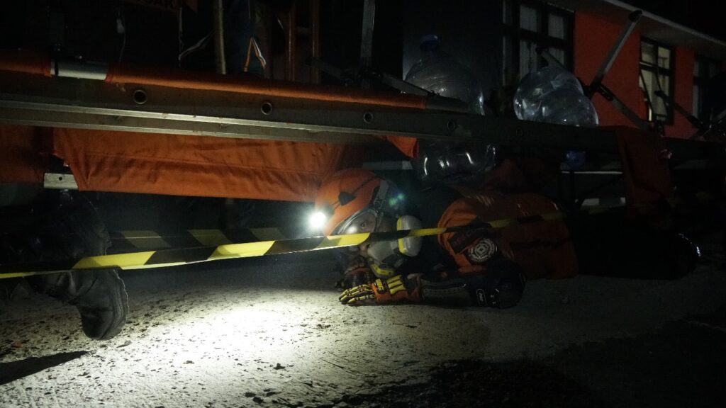pelatihan collapse structure search and rescue 8 dompet dhuafa Pelatihan Collapse Structure Search and Rescue (CSSR)