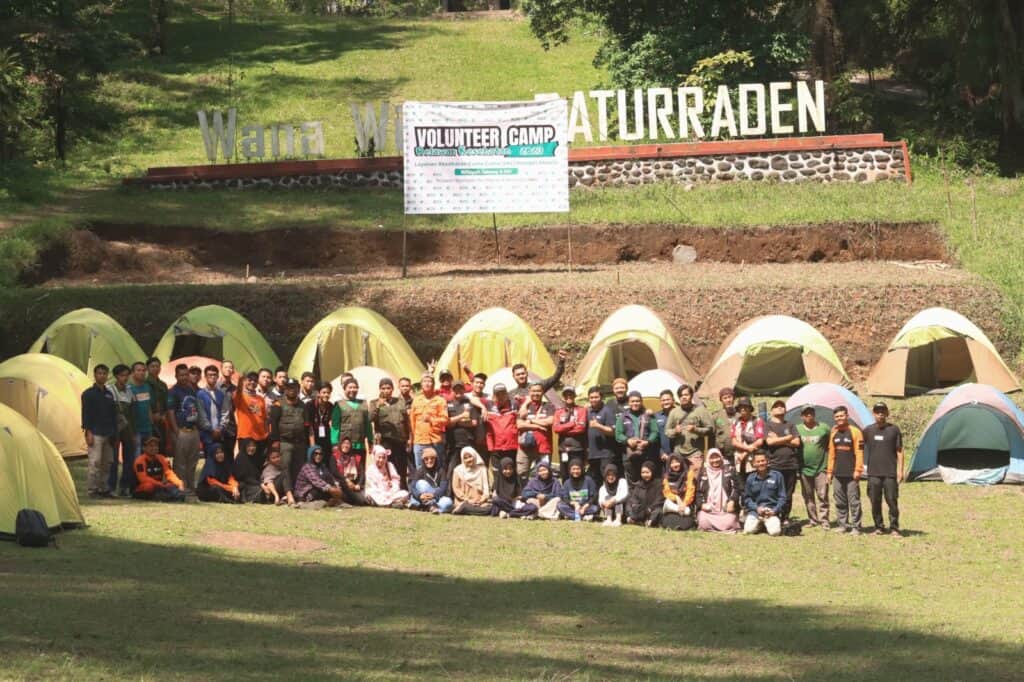 volunteer camp 3 dompet dhuafa LKC Dompet Dhuafa Jateng menggelar Volunteer Camp di Wana Wisata Baturraden, Banyumas.