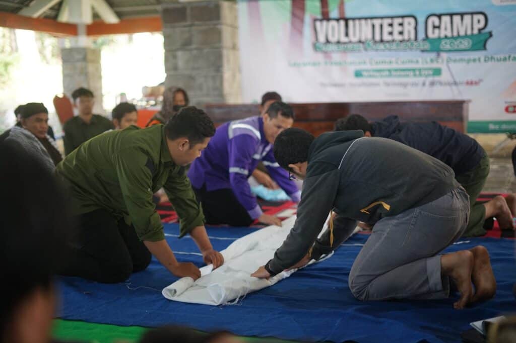 volunteer camp 4 dompet dhuafa LKC Dompet Dhuafa Jateng menggelar Volunteer Camp di Wana Wisata Baturraden, Banyumas.