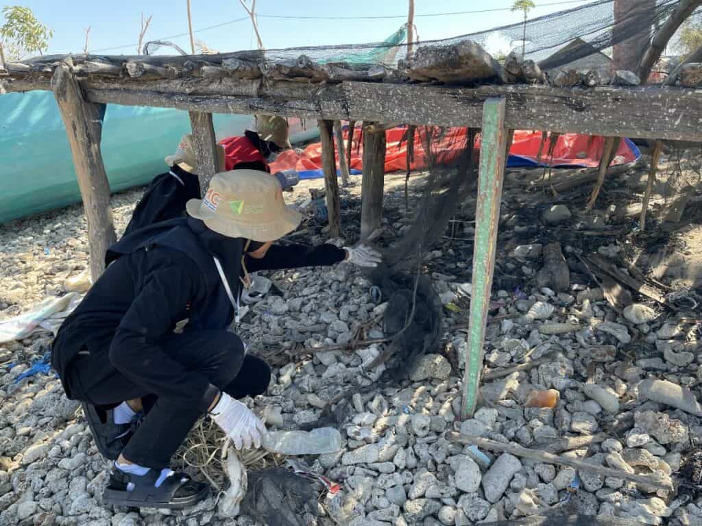 Aksi Kepung Sampah di Kupang, NTT