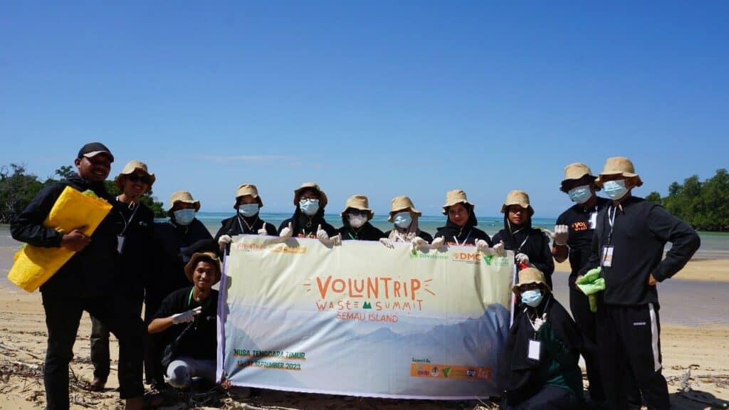 Aksi Kepung Sampah di Kupang, NTT