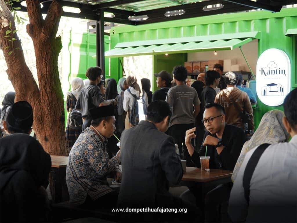 Launching Program Kantin Kontainer Dompet Dhuafa di UIN Walisongo Semarang