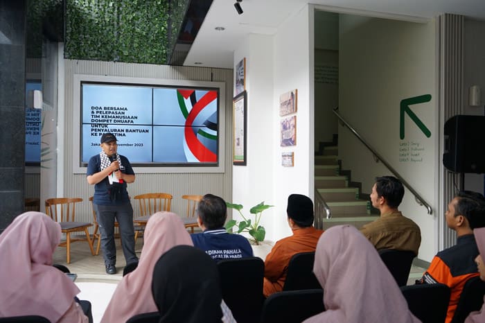 berangkatkan tim ke perbatasan rafah1 dompet dhuafa Dompet Dhuafa berangkatkan tim kemanusiaan ke Perbatasan Rafah