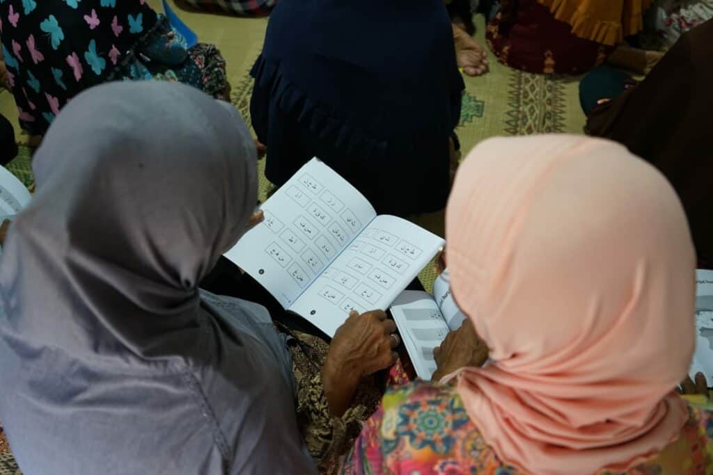 gubung sinau bagi lansia sumberwungu 4 dompet dhuafa Gubung Sinau Bagi Lansia Sumberwungu