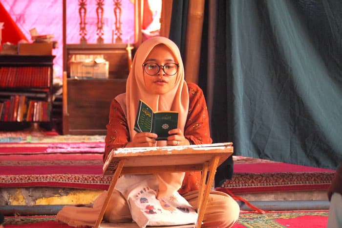pasca gempa cianjur2 dompet dhuafa Ustazah Hamidah tetap mengajar di tengah duka Gempa Cianjur