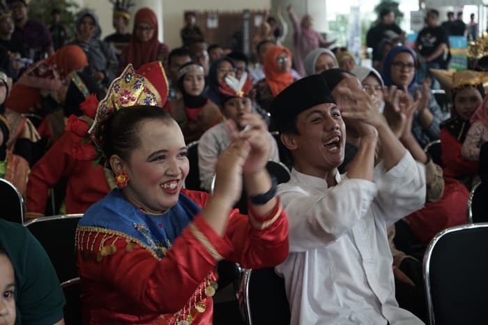 panggung seni karya anak hebat1 dompet dhuafa Hari Disabilitas Internasional, LPM gelar Panggung Seni dan Karya Anak Hebat