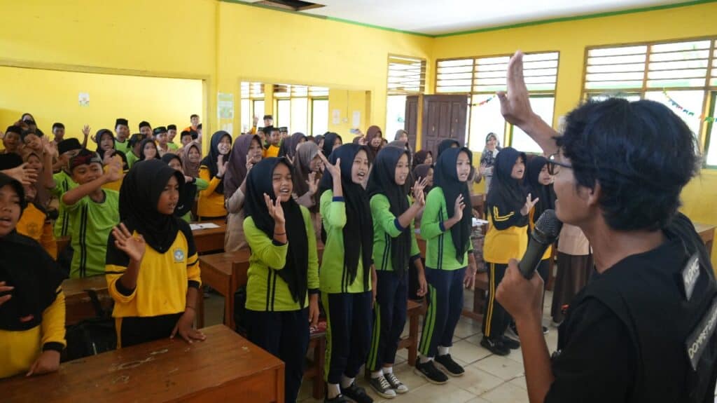 DMC kuatkan kesiapsiagaan bencana pada anak di Malingping
