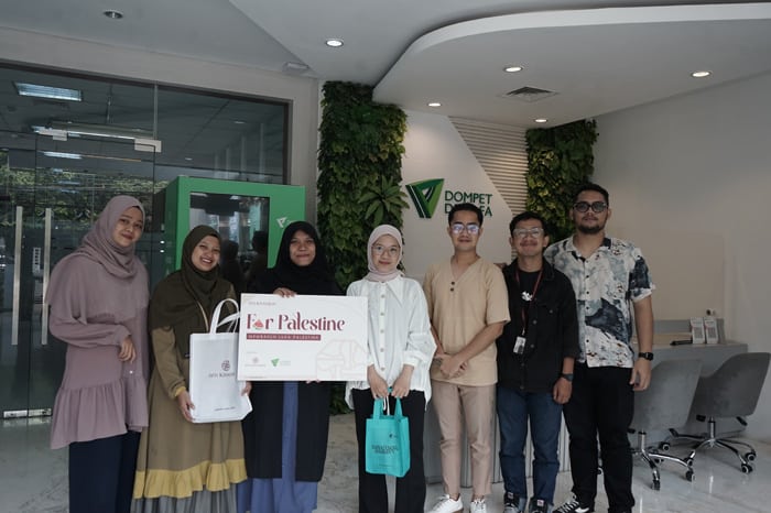 mukena siti khadija campaign we stand for palestinian4 dompet dhuafa Mukena Siti Khadija Campaign We Stand for Palestine