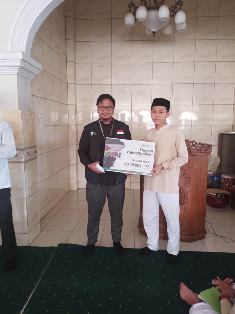 sma annajah donasi untuk palestina 2 dompet dhuafa SMA An-Najah donasi untuk Palestina
