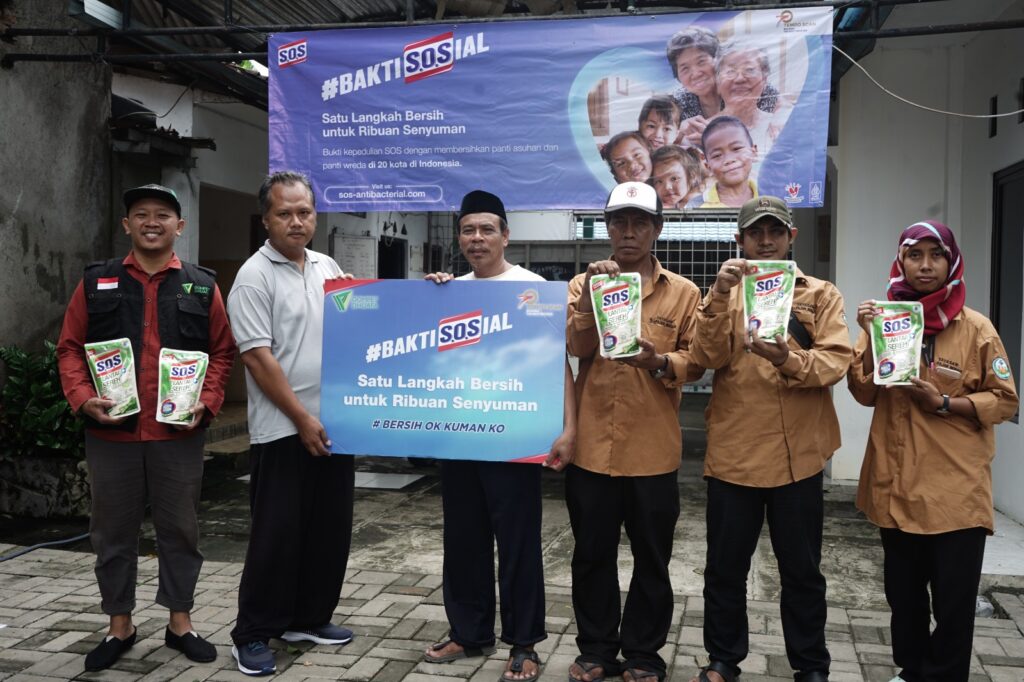 SOS Anti Bacterial Gulirkan Aksi Bersih-Bersih