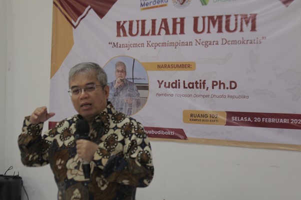 Yudi Latif isi kuliah umum di STIM Budi Bakti