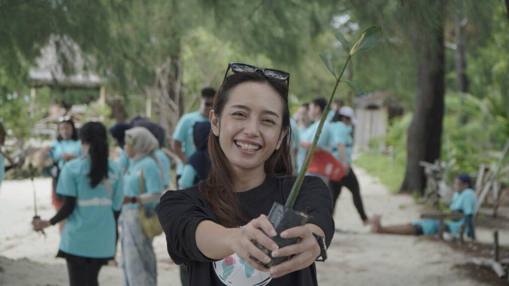 aksibersihbersihpantai51024x576 dompet dhuafa