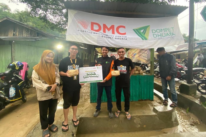 kado ramadan untuk penyintas banjir kendari2 dompet dhuafa Kado Ramadan untuk Penyintas Banjir Kendari