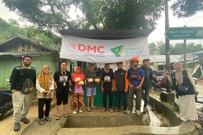 kado ramadan untuk penyintas banjir kendari3 dompet dhuafa Kado Ramadan untuk Penyintas Banjir Kendari