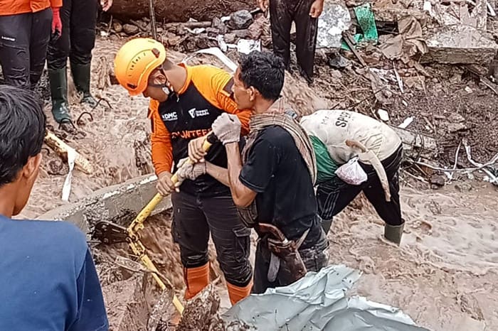 Banjir dan longsor Pesisir Selatan, Dompet Dhuafa gelar operasi pencarian