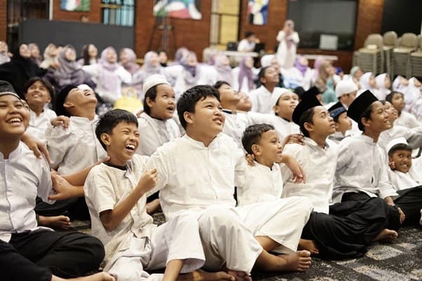 BTS ARMY Indonesia gelar ARMY Ramadan Giving