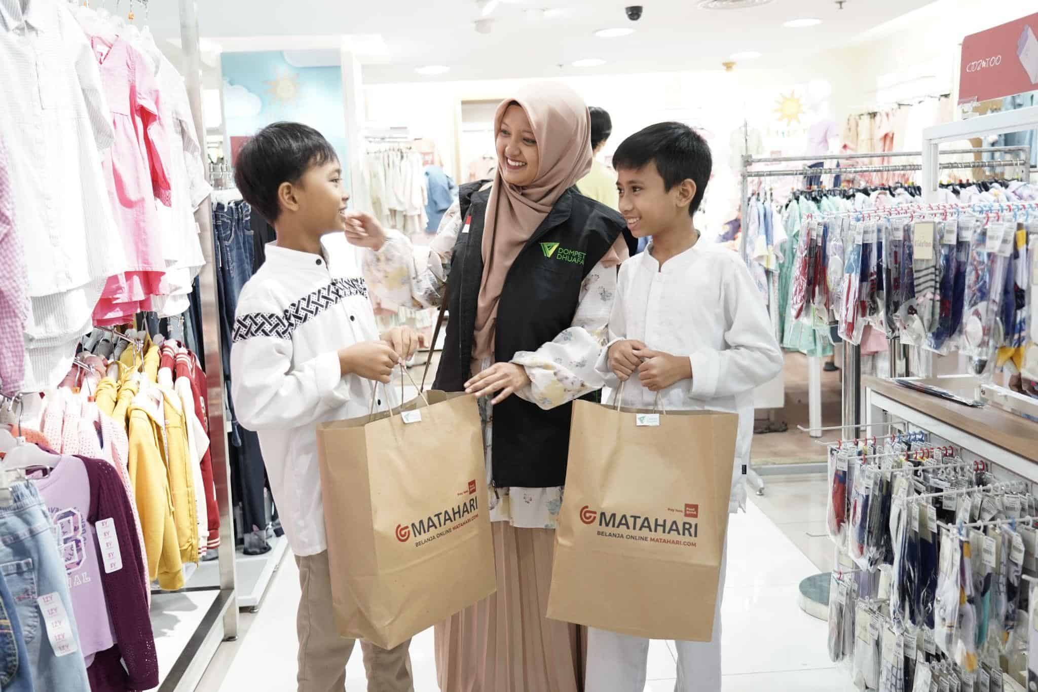 belanja bareng yatim1 dompet dhuafa Belanja Bareng Yatim Plaza Blok M
