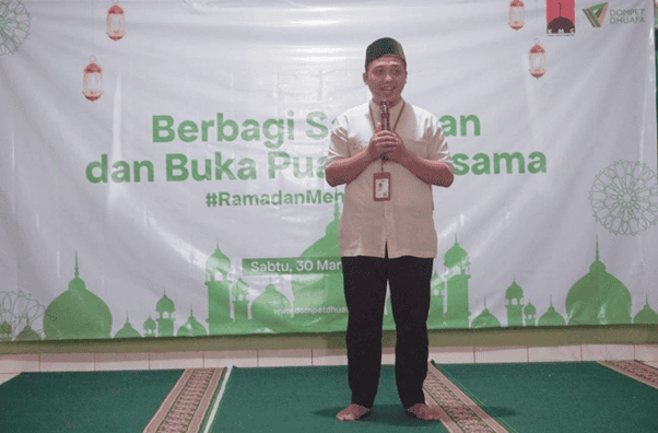 berbagi santunan dan buka puasa bersama7 dompet dhuafa KMC dan Dompet Dhuafa Berbagi Santunan dan Buka Puasa Bersama